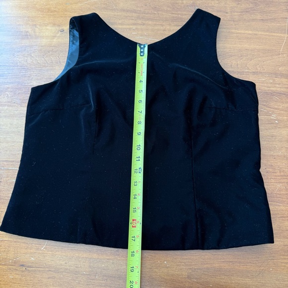Talbots Vintage Black Velvet Sleeveless Button Back Top Women’s‎ 12 EUC - Picture 8 of 9